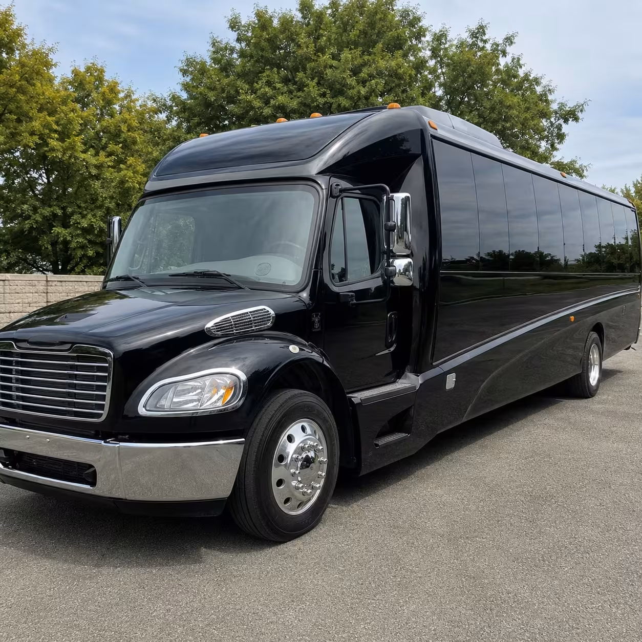 auburn 28 passenger minibus rental