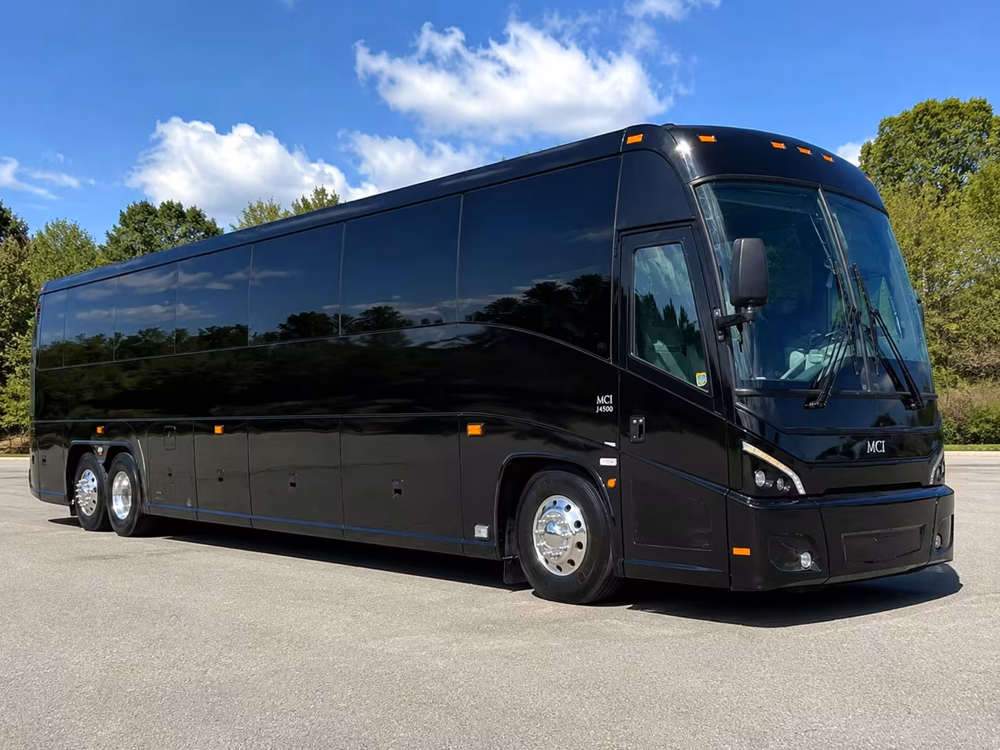 busrentalcompanyauburnal com is ready to support auburn s manufacturing industrial workforce transportation