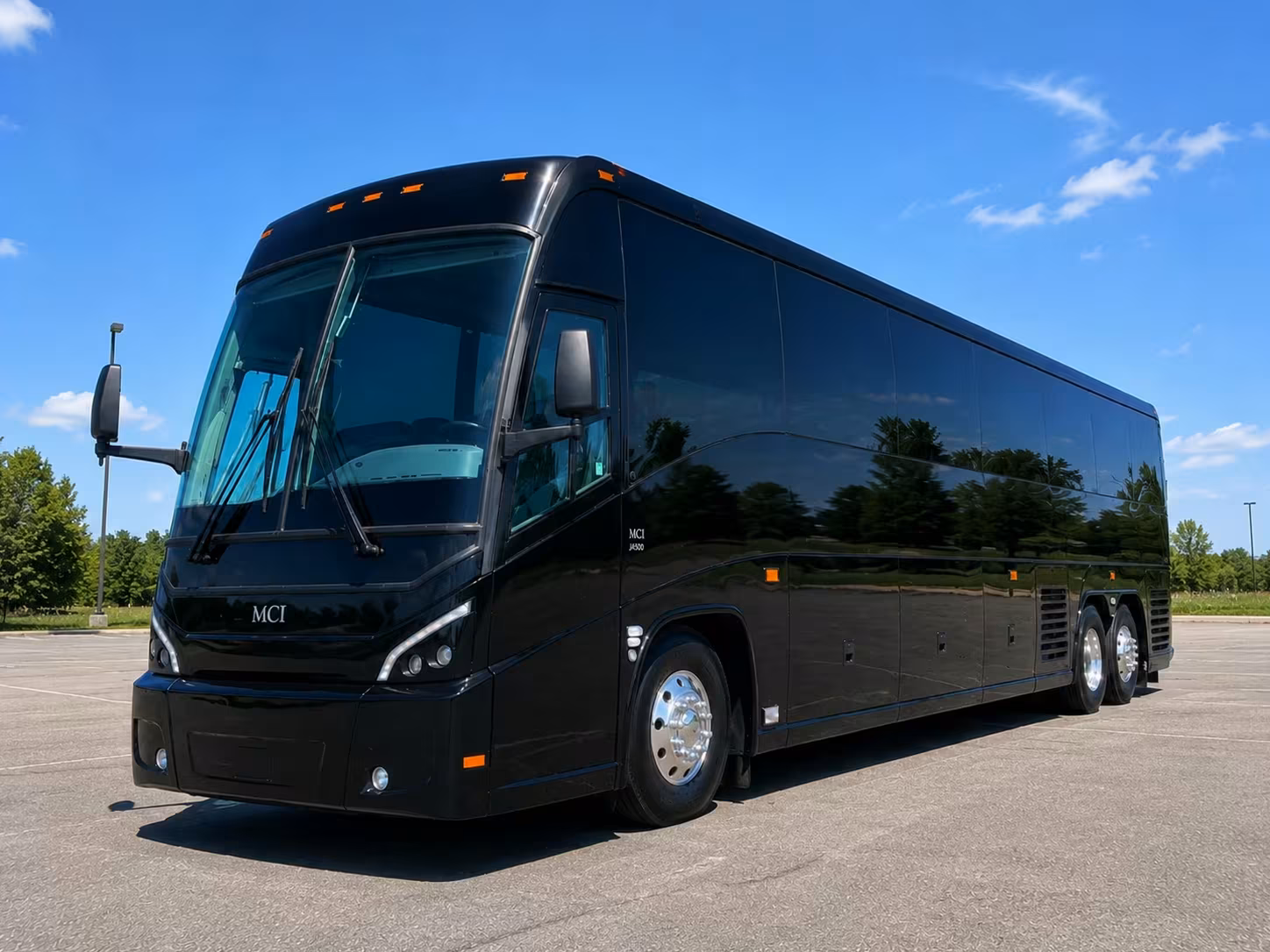 corporate and convention shuttle buses in auburn