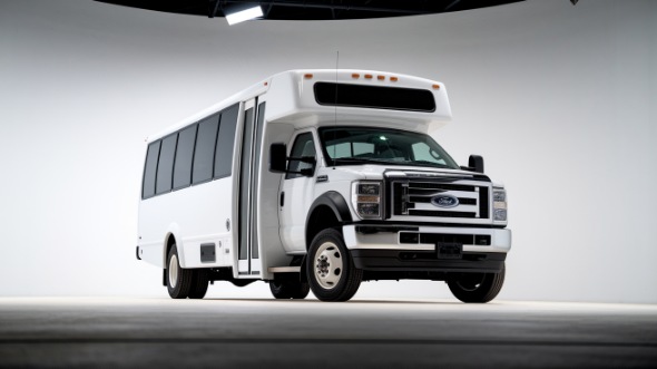 25 passenger minibus auburn